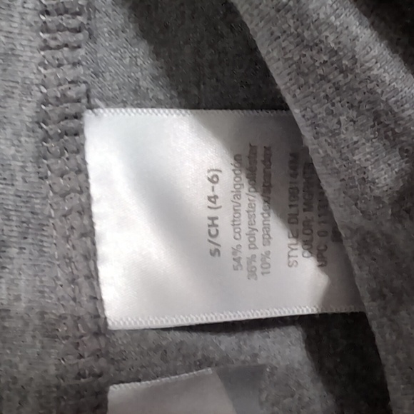 Danskin Light Grey Stretch Straight Leg Yoga Pants SIze Small - Picture 3 of 4